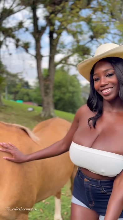 Ellie Ensley Ebony Porn Videos - Ellieempress Kick Big Tits Livestream