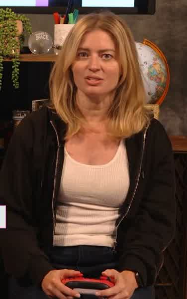 61d2d1ed29fe7bc45d60efcb65efabc9a61ebb147a4ec430966f736798c71065 thumbnail