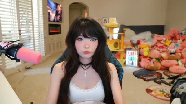 4bff5eff33aa486d696fd35e43a0a96c8ce8d6b578c831e548133f5dfddc789a thumbnail