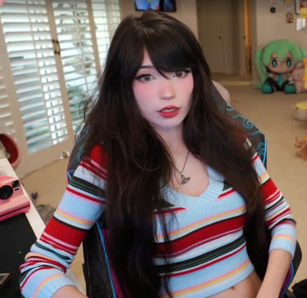 Emily Schunk Petite Nude Photos - Emiru Twitch Sexy Stream