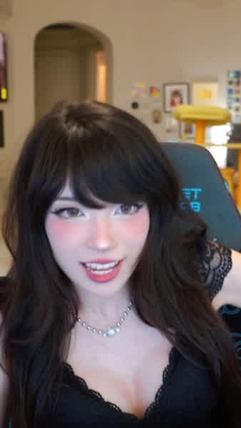 4dc14445ed7ae0b5de9ea5d93030635312d9d727ca579f961f4d88a4aad6a23e thumbnail