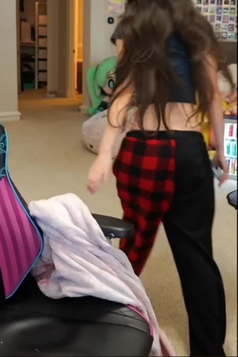 5afb8a876731e590594817ff484bc25aa2ab704c47e507500287c12981089577 thumbnail