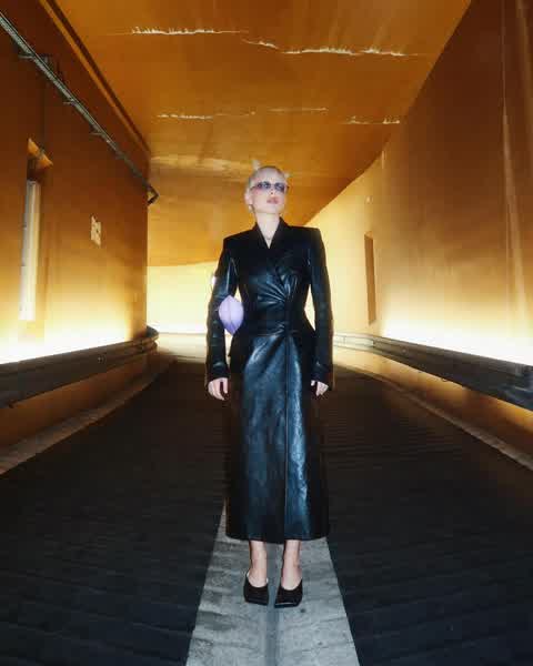 f4e370c1dec15837274c8b01a0071d0cf8cf70364cf3f91bce5ccf54d4e1cec1 thumbnail