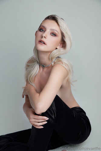 5b9d6ded6e025e1ca439ca93d55bdb92a311bc746cb89fe309b9041065a4c284 thumbnail