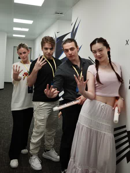 5a758cde8cb307c4cfb4c9d1705ab4a4cb533303a1be819b394ec7ee72db2449 thumbnail