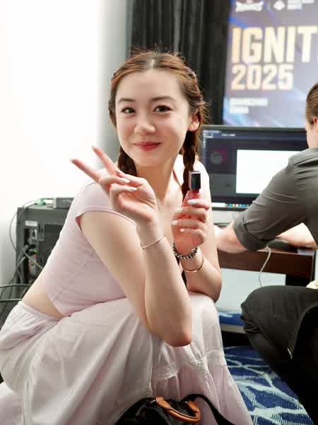 79b09308209f0aef920637c33a235854b19ee53b624f6140a7c4a5a6ee22b9b4 thumbnail