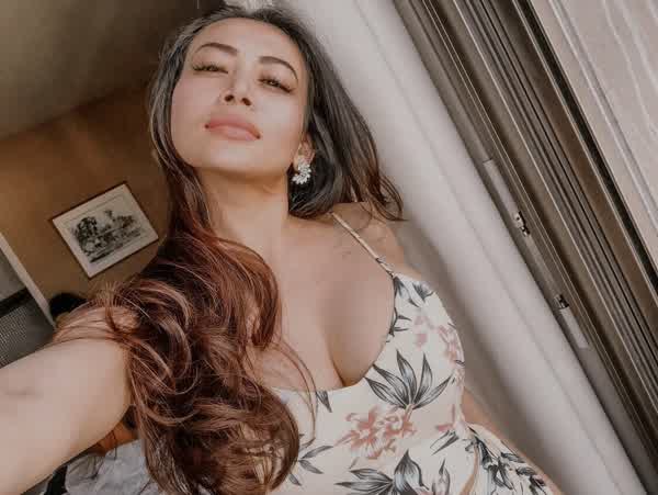 85b610ade94b8a050a54d59e4bf338dc39fefca5d6298da5e91acacf7e2e7856 thumbnail