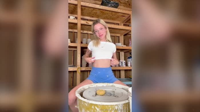 1bd02de692c038b780eb00136cb04bca2d58e1a5d97ff44fc737fd4015cfce1f thumbnail