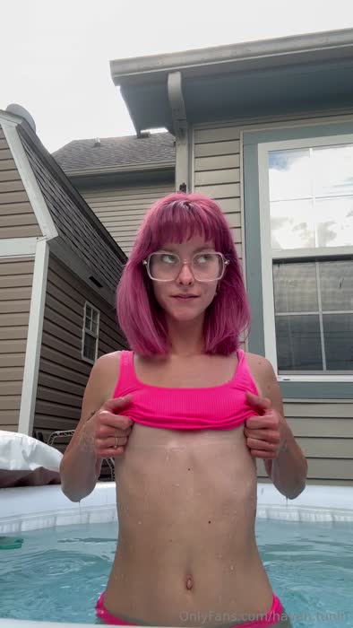 520b119929484d1a3adbf7cb728f6d75edee399226834dc2e0e7f2df0af2c19a thumbnail