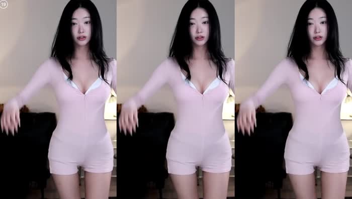 faea79ffa3c7861d5af0c616d14705a1e84c7e4d1e8925968c2de1e48263035b thumbnail