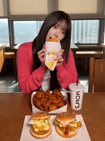 8b9330f291f5a1b8ec0996238c783c53d1ac83eb3b13be99fc0aa28f4ca282bb thumbnail