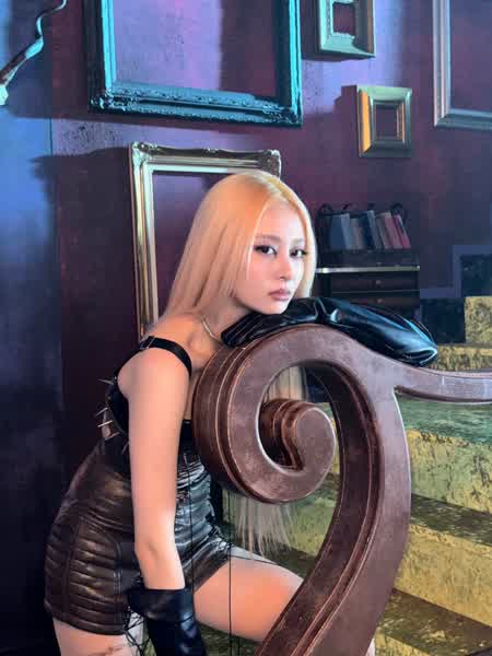 Huh Yunjin Heoyunjin Nude Idol - Lesserafim Kpop Leaked Nudes