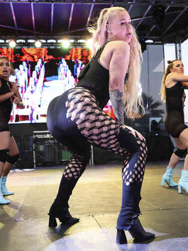 d8adc4dc7c516c599d56e7997ed80a0c6d49fcfea9c06665e52fa12aaeab3551 thumbnail