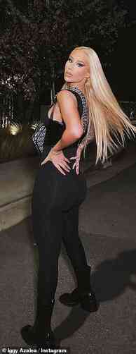 faa7b14bc6bed7a3a1023343128cb64fb2689ed62497a7a896ee26b7ffc5f6d8 thumbnail