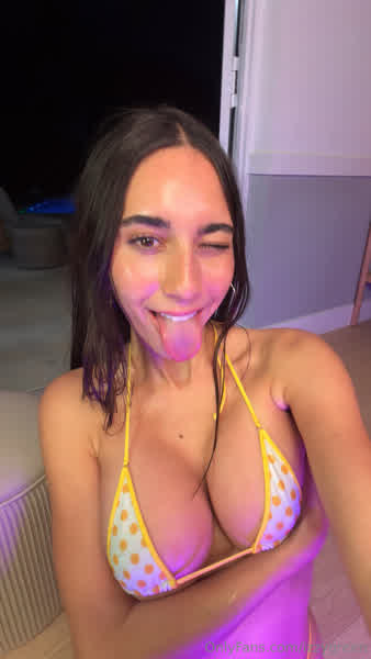 f394580136b435c145f2dcb6749cc9e0822490063ecbd62542f61e1184a49c75 thumbnail