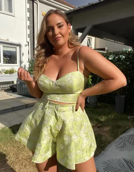 8d8dd981586bbcbcc4e62492c60edce1a82d87bcb891ae2311e8a01355a354c2 thumbnail