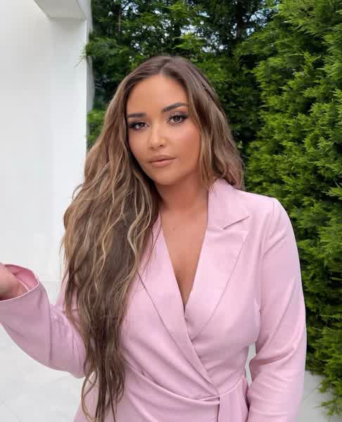 8f744d2ffc7cd06512102a2611e116de0635d34f0d9371bc7e550eee01b65bbf thumbnail