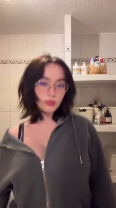 72c20abea53e532e603fd310966bc5f937e09a0af97287119d5838739b04a5ca thumbnail