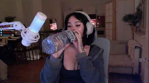 bdbc1403563187d835b96548ce5c3051a7b202a0ce2fecd43067735c627222af thumbnail