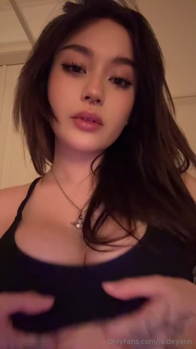 Jadeyanh Nude Asian Twitch Videos - Vylerria Big Tits Fansly Porn