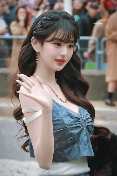 9d7e8f92a626f5bf89bc419d204e0f3649f5048443dda0b19842ed1219fed912 thumbnail