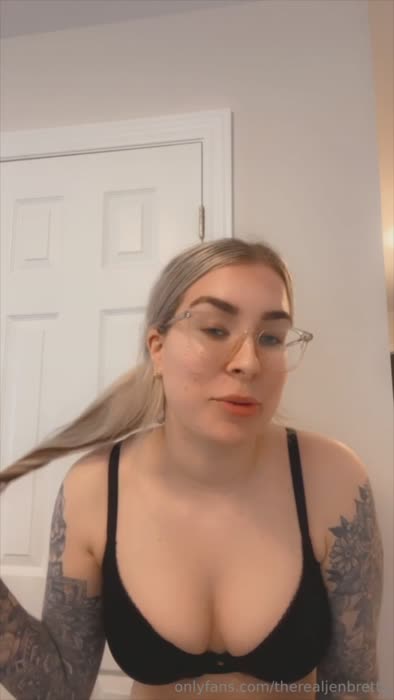 5e086a1bb7e8dffc72d8e2ee4096b3d1f5a2161f5b85e84af78d037033f56f91 thumbnail