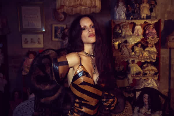 1fc64571dba954fded0bd7296c09e635c37bf22fcb46bb76e29d3ba1ccbdd572 thumbnail