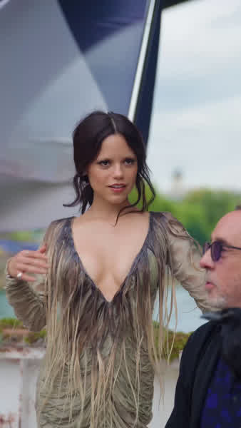 67e0d3400aca8230c15edde7b0083b0208675e94e1ae0d9e2a6a69872eedb1be thumbnail