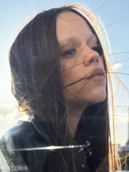 7fb0cb23533b9d3e23e3d2763319f127e7d8d8607d7a6f5855517498f3cbb5f2 thumbnail