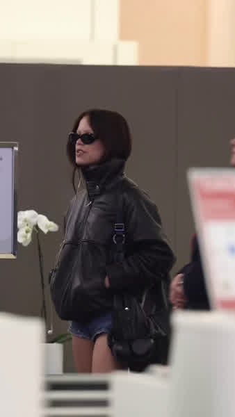 a206d2b6f5cc00b9c11d27a824a90ebdf3019111df3733ad25d1154b268e6a3d thumbnail