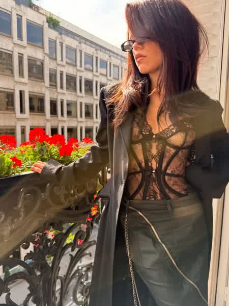 f52da63491a80202a3a4d29c69f23404129b2cb15a8ce385d52fdb0c9c272bc5 thumbnail