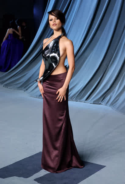 1100b05581696955afcc90ed63f241eec45ad96f675d4592bb483005b3997aeb thumbnail