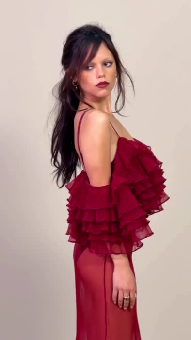 773420f34c728b58d89049fa61f35b2835577fcb30d27df5138904a5c8d6d36c thumbnail