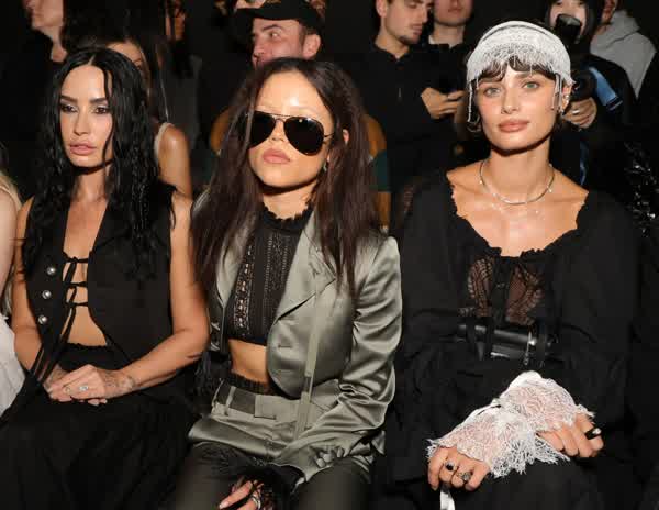 7bbaa5d5e272ab9a8df03d4c497b492b1280efc4bd7bbfcb7f73b15927eb1e59 thumbnail