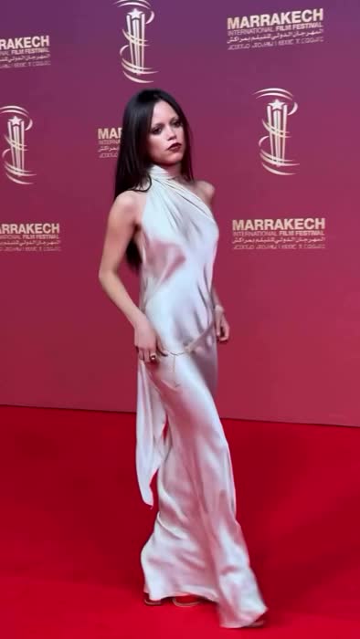 4c6c2802d8bd4e6fa9b905c680d93e787f79c07d896771095f48a29e73d97a13 thumbnail