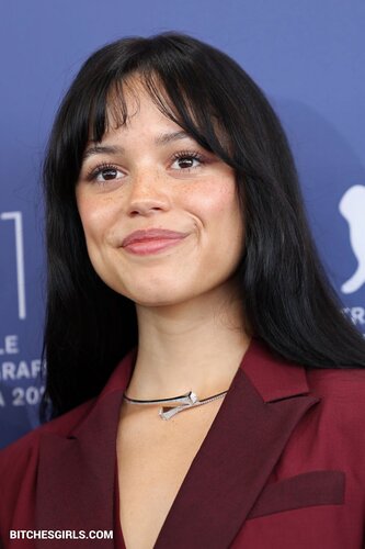 112272608537667988179904671361618775784 thumbnail