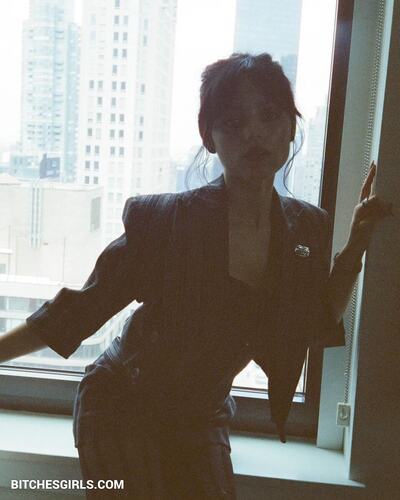 185342197300591180765024316921063129641 thumbnail