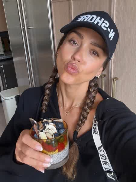 e5428b4cb04b7a44c40b5621c9a43e20943987d4284a6b4e61608f645facad86 thumbnail