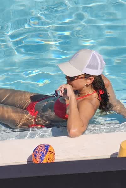 f306a6632609454830fb49fffe86916382e818c9d9945d6a8f3298feadde338c thumbnail