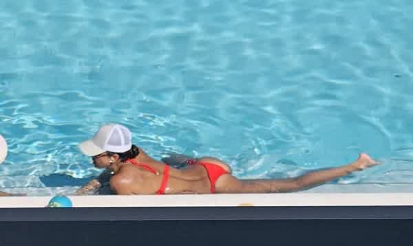 f92565672ab31d01c4bd93ea7aa08cbe75bb565332918c1fea0f0f686e1ad84e thumbnail