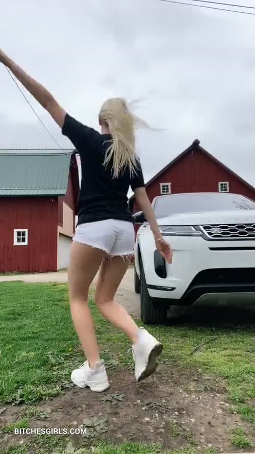 4e8f2644f38a41d4fca776d942bf3bcc23c9e192b35053e666f207f9e7e446cf thumbnail