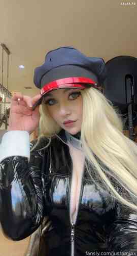 af8f5c09c160426f44df0b282b425782348713d2a7a325c836ff66f5039e543d thumbnail