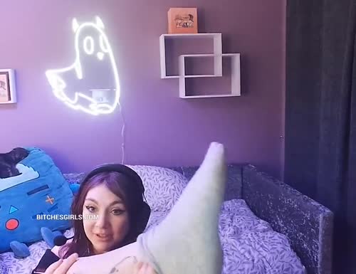 76b213709ab9312285b5832e52a4f5bd41a061f9c6542d961873e4e4471e0afe thumbnail