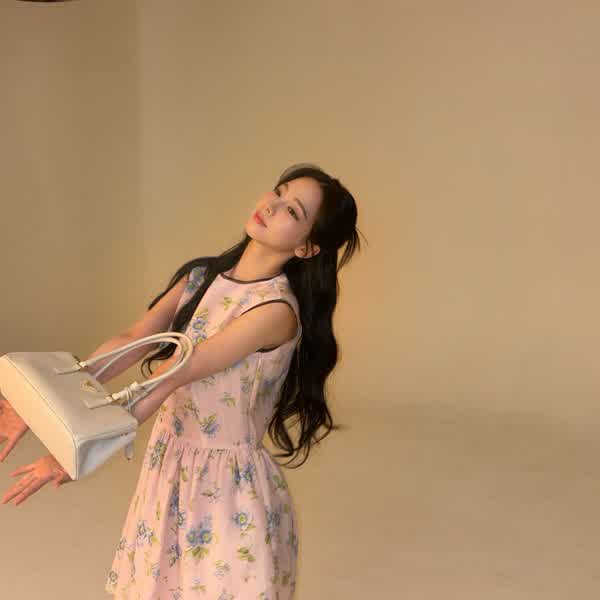 e21ae14f6708f6f7b07f9a94aa19b990343ad6b1b43ca068b51d0d4befdff2f0 thumbnail