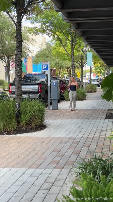 e82e1ba31414f6e6aa69dabf645243b609ebd8cc30f66e7e31023384fe03206b thumbnail