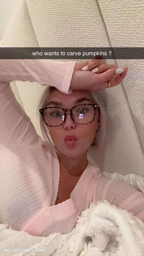 294117895216567827172694433284577048853 thumbnail