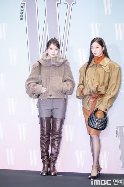 2db0994c4fb3d52b7e3e0db2e1212bafa29ec20ee7cf226eafb9c76ee03a9982 thumbnail