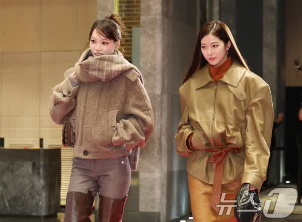 5c2232d81a230b2d6af91c848f76b8c8c2506b75638a2b91ea3a0ff2e0fcfd96 thumbnail