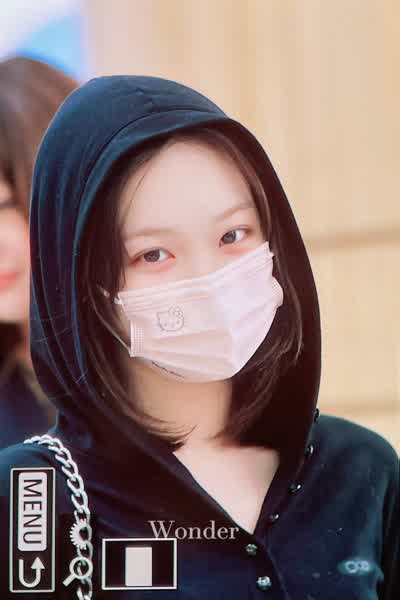 a9d2e49d0d014ea73087375f9557ca1179f972b809c98d3eb081d3fc5ce1ebf3 thumbnail