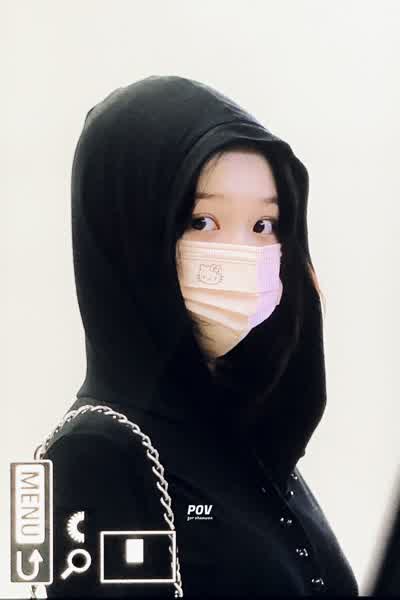 b1da2a86bfd74bf822fc1deb32c9a992e125c2e613fe8858f97ae1684167b49b thumbnail